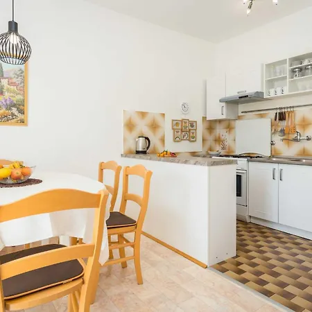 Apartamento Nera Pula
